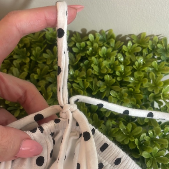 Forever 21 Black and White Polka Dot Off the Shoulder Crop Top Size Small - Picture 5 of 7